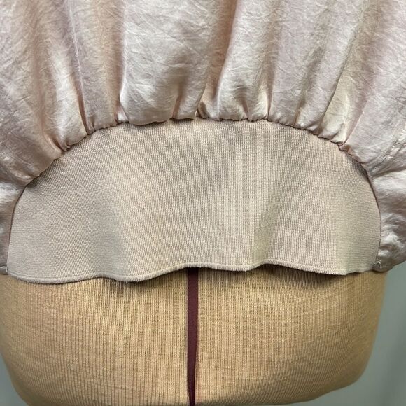 HEI HEI Pale Pink Zip Front Blouse Jacket - Size Medium - Picture 10 of 13